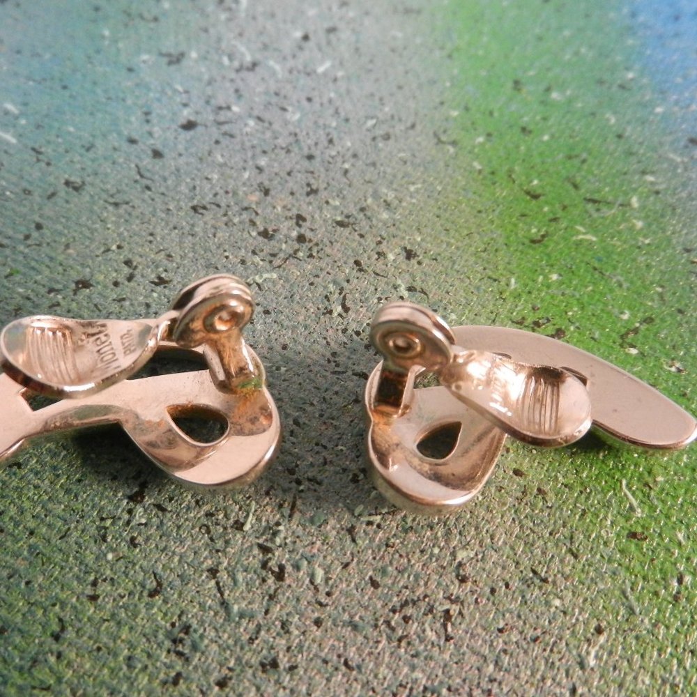 VTG Monet silver clip earrings swirly looped knots silver tone dressy studs glam - Picture 5 of 9